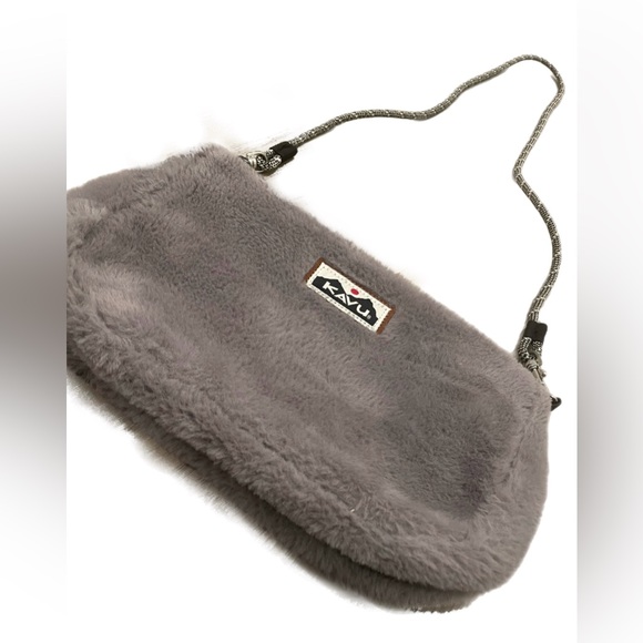 KAVU So Fluffy bag - Picture 2 of 5
